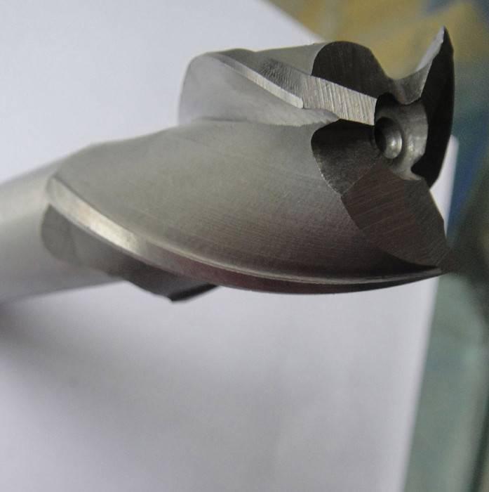 三刃白钢立铣刀  13~30（高速钢）       加工精度高，加工