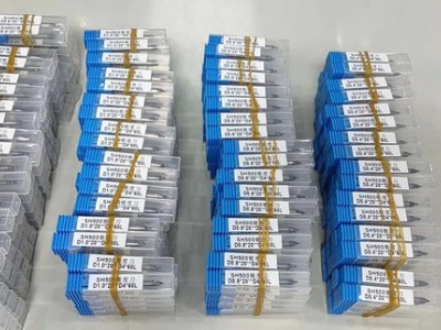 口罩滚轴专用高硬高光铣刀、N95口罩机专用整体合金钻头、罩熔喷布模具专用微型钻头、非标斜度铣刀、熔喷孔加工高光钻头图4