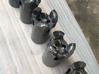 保质保量矿用金刚石三翼合金钻头PDC三翼合金钻头三翼复合片钻头图7