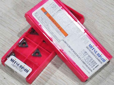 日本原装三菱 铸铁镗孔刀片TPGH090204L-HTI10  数控刀具保证图1