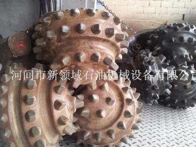 镶齿三牙轮钻头 矿用合金钻头图1