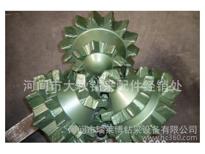 13 5/8" 钢齿三牙轮钻头 牙轮钻头 十字钻头 扩孔钻头图1