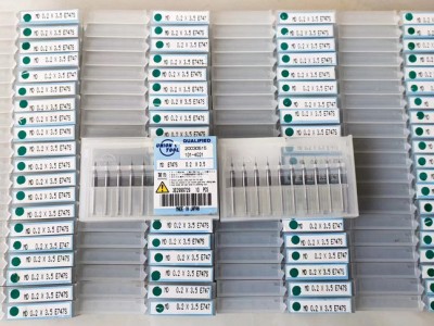 N95口罩机专用刀具钻头、罩熔喷布模具专用钻头、熔喷布专用钨钢钻头、加工熔喷布喷丝板专用微小钻头图1