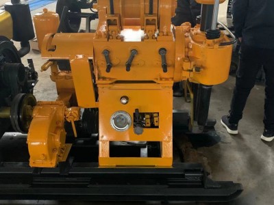恒宣供应xy-200型地质勘探钻机液压机械钻机  大孔径液压中深孔钻机钻进动力强劲  工程勘探能手图3