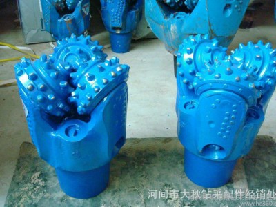 8 1/2" 矿用石油水井硬质合金齿三牙轮钻头 深孔钻头图2