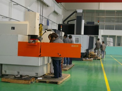 北方模塑 大型深孔钻对外加工图3