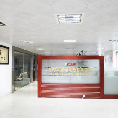 CKX6152D—C (刀塔车铣复合机）∠45斜床身高配置表图2