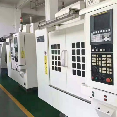 加工厂转型低价出售二手{台湾杨铁YTM763钻攻中心}台湾北钜机械手20把刀库图3