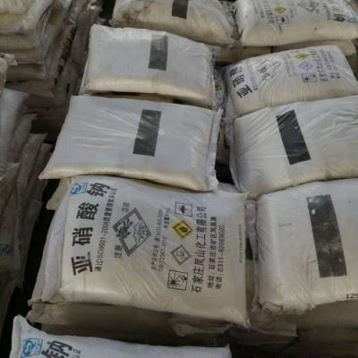 凤山工业级 99   亚硝酸钠  防锈剂亚硝酸钠  缓蚀剂亚硝酸钠图2