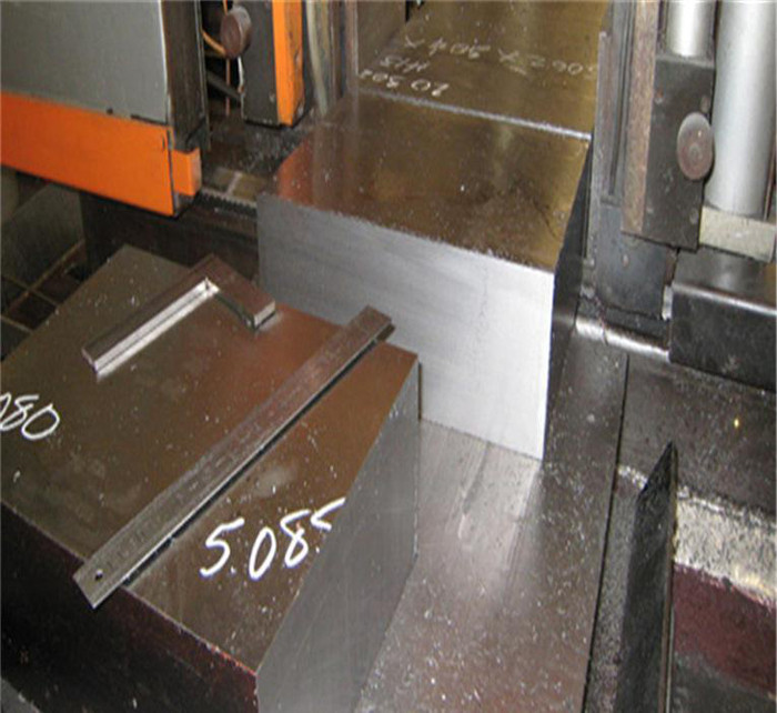合金工具钢9CrWMn模具钢 油钢价格 耐磨韧性佳