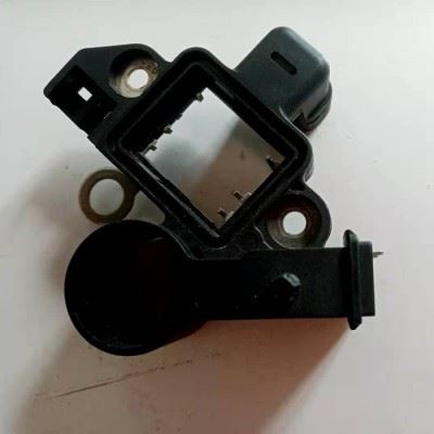 **汽车传感器接头模具 传感器五金注塑模具 汽配件模具 一出一接头模具图6