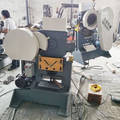 槽钢冲孔剪切机 小型多功能打眼机 联合冲剪机配件 联合冲床模具 切角铁机器图5