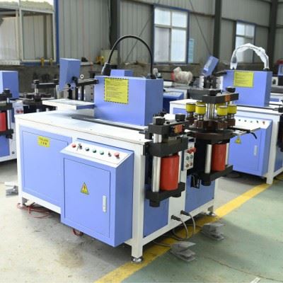 德商数控 DSMX-303ESK闭式数控液压砖塔式母线加工机 专用铜排加工厂家图6