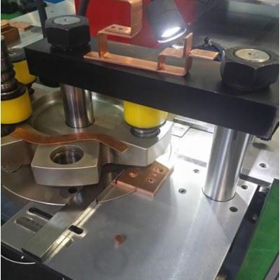 济南瑞利RL403免费送货上门 数控母线机  数控多工位母线加工机  铜排机图2