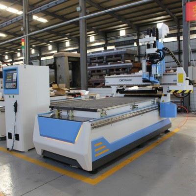 数控加工中心 家具开料机 双主轴排钻开料机 板式家具开料机 橱柜开料机 济南胜雕数控 开料机 雕刻机图5