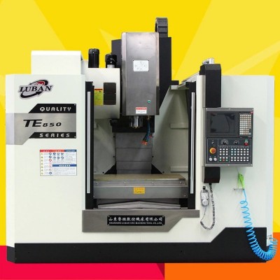 VMC850立式加工中心 新代21系统 7.5kw电机 台湾丹铨8000rpm主轴图2