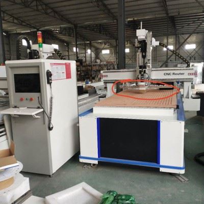 **直排换刀加工中心 多功能直排换刀加工中心 越隆 品**良图8