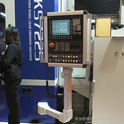 **数控机床悬臂操作箱机床吊臂配电箱悬臂连接件悬臂控制箱图1