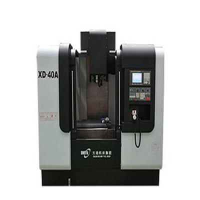 大连机床数控铣床XD-40A(广州数控系统）图1