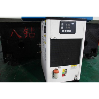 **多功能小型加工中心 数控铣床 佛山龙门数控机床 钻孔机床 高转速电主轴，高速移动行程大，代替雕铣机 用于高速铣图8