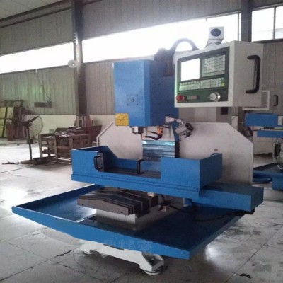 山东汉鼎 数小型数控铣床XK7126 XK7132 经济型数控铣床 用户可定制图4