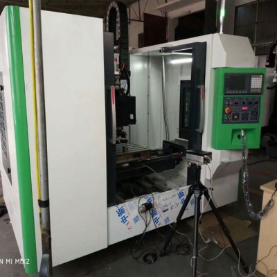 友泰VMC1160加工中心 立式加工中心 小型加工中心数控 台湾丹铨BT40主轴图2